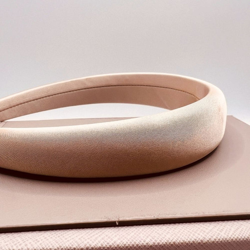 Cintillo Acolchado Beige Satin